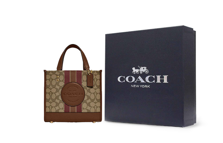 Сумка Dempsey COACH, gift box set (basic set+black box)
Сумка Dempsey COACH, gift box set (basic set+black box)