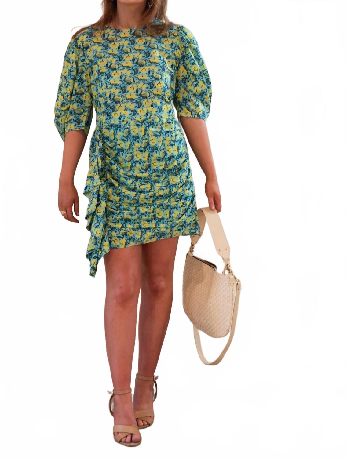 Платье Pia в голубом цвете с цветочным принтом Rio Rhode
Платье Pia в голубом цвете с цветочным принтом Rio Rhode