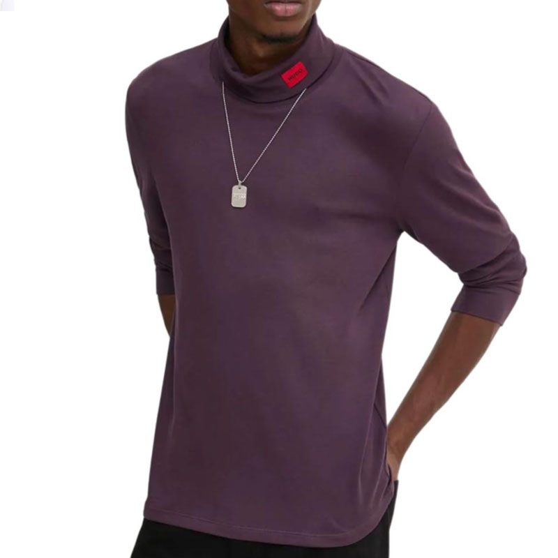 Футболка мужская фиолетовая HUGO BOSS
Футболка мужская фиолетовая HUGO BOSS