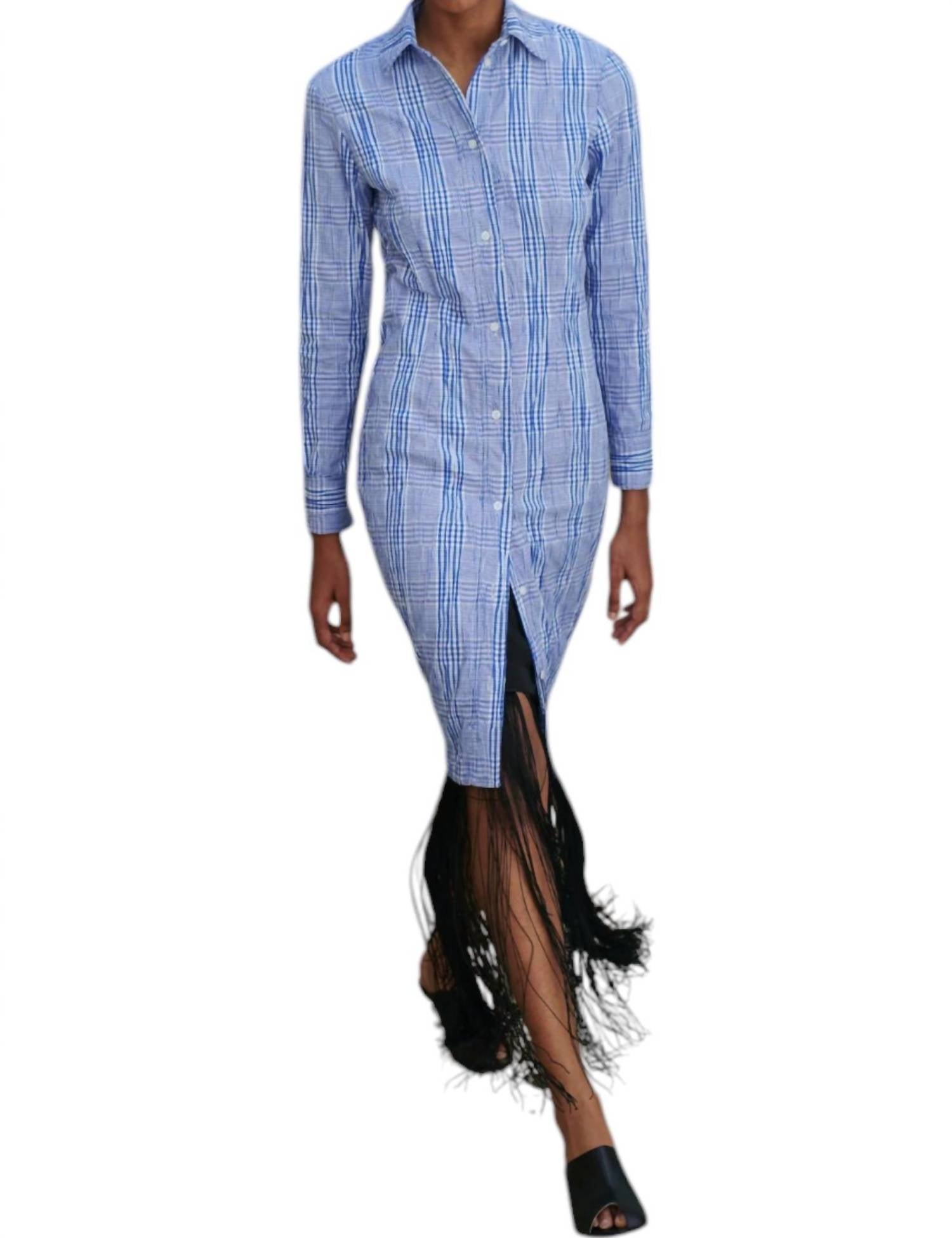 Приталенное платье-рубашка в кобальтово-белом цвете NOMIA
Приталенное платье-рубашка в кобальтово-белом цвете NOMIA