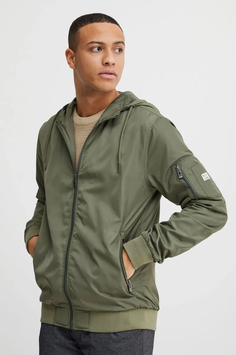 Ветровка Blend "BLEND BHRazy", с капюшоном, зеленый
Ветровка Blend "BLEND BHRazy", с капюшоном, зеленый