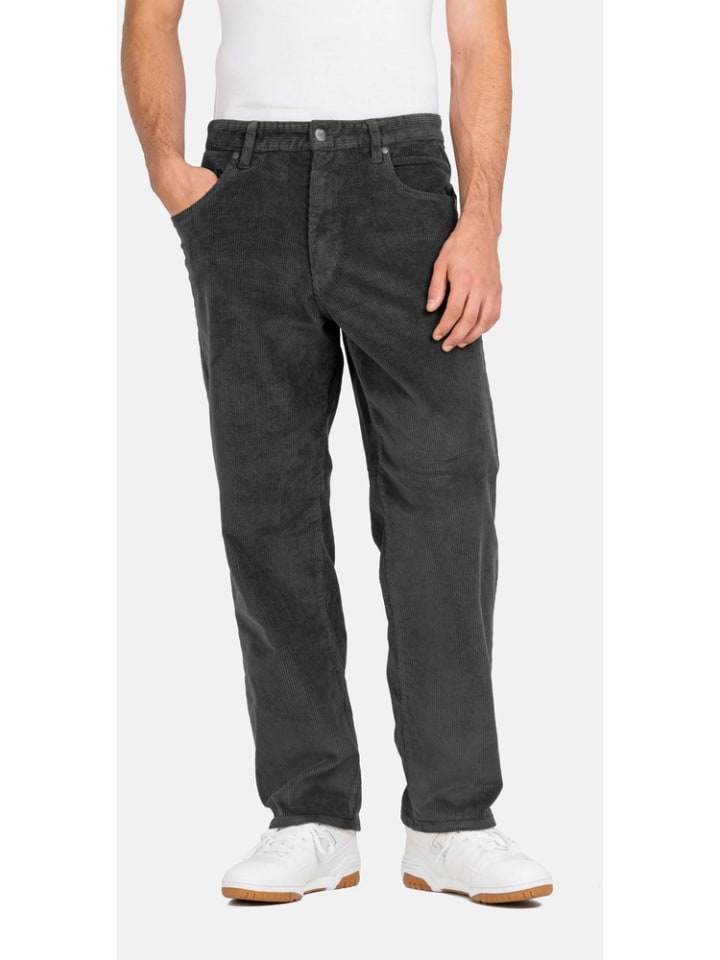 Джинсы "Solid" серого цвета Reell
Джинсы "Solid" серого цвета Reell