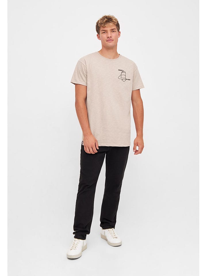 Футболка Derbe, бежевый
Футболка Derbe, бежевый