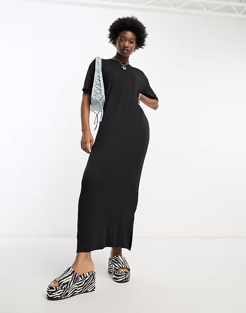 Платье-футболка макси черного цвета Noisy May
Платье-футболка макси черного цвета Noisy May