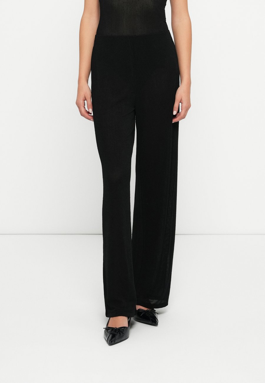 Брюки ONLY ONLJULIANE WIDE PANT , Black
Брюки ONLY ONLJULIANE WIDE PANT , Black