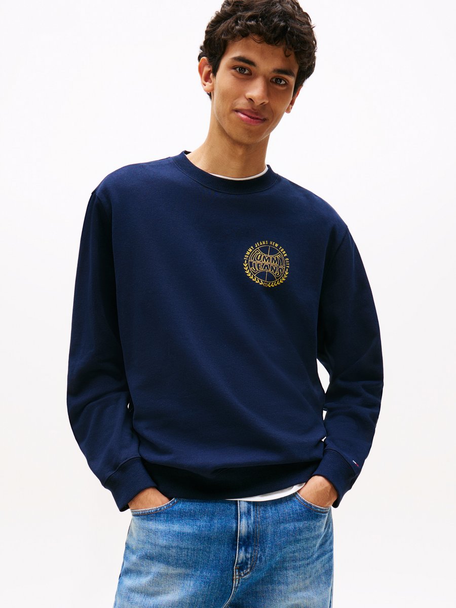 Толстовка Tommy Jeans CIRCLE VARSITY CREW, Dark Night Navy/Dark Blue
Толстовка Tommy Jeans CIRCLE VARSITY CREW, Dark Night Navy/Dark Blue