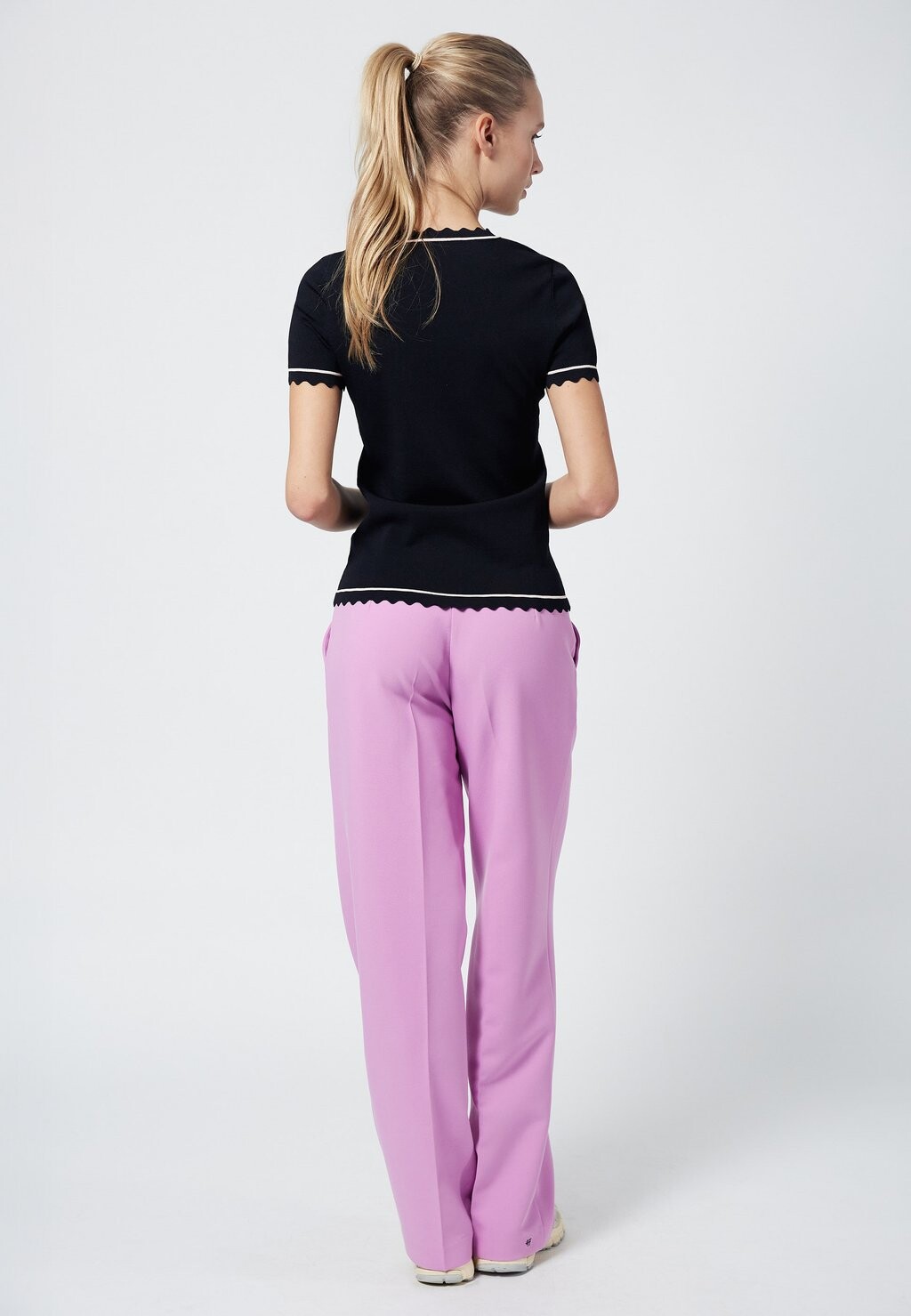 Футболка с принтом A HAPPY DISCO SONG 4funkyflavours, черный 
Футболка с принтом A HAPPY DISCO SONG 4funkyflavours, черный