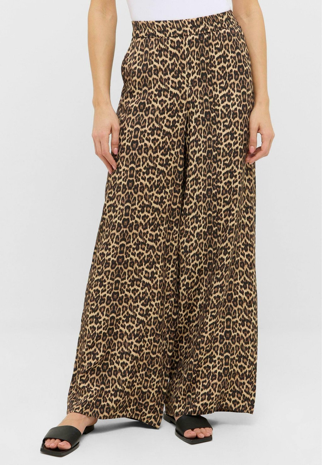 Брюки LIVA EASY Angels, песочный
Брюки LIVA EASY Angels, песочный