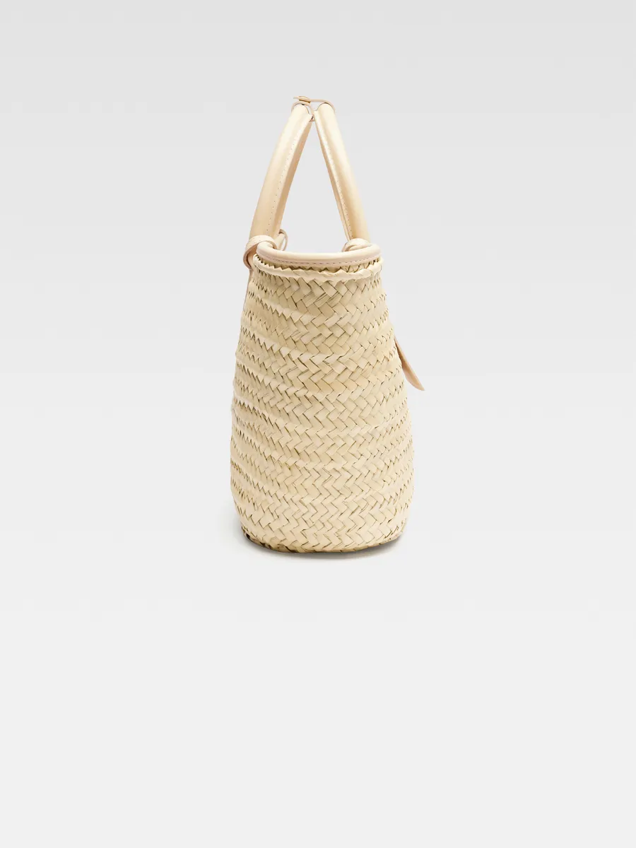 Пляжная сумка-корзина Ле Панье Соли Jacquemus, слоновая кость, Бежевый, Пляжная сумка-корзина Ле Панье Соли Jacquemus, слоновая кость
Пляжная сумка-корзина Ле Панье Соли Jacquemus, слоновая кость, Бежевый, Пляжная сумка-корзина Ле Панье Соли Jacquemus, слоновая кость