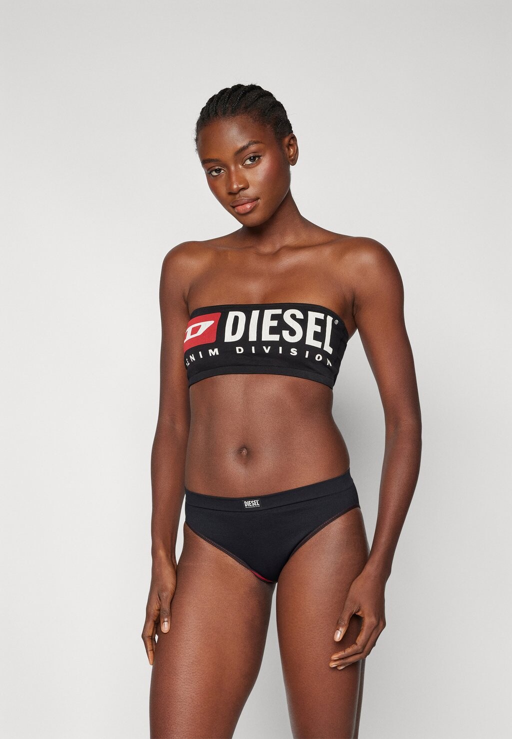 Регулируемый бюстгальтер без бретелек Melanie Diesel, черный
Регулируемый бюстгальтер без бретелек Melanie Diesel, черный