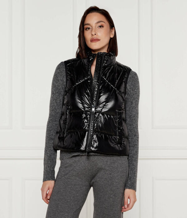 Пуховик Marc Cain Loose Fit без рукавов, черный
Пуховик Marc Cain Loose Fit без рукавов, черный