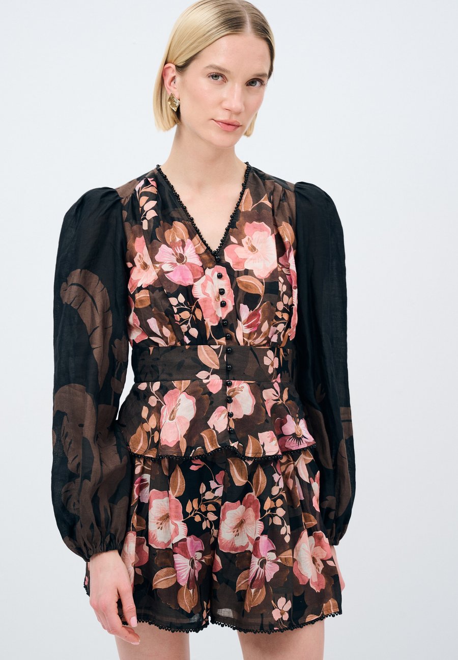 Блуза adL Blouse, Printed Black/Black
Блуза adL Blouse, Printed Black/Black