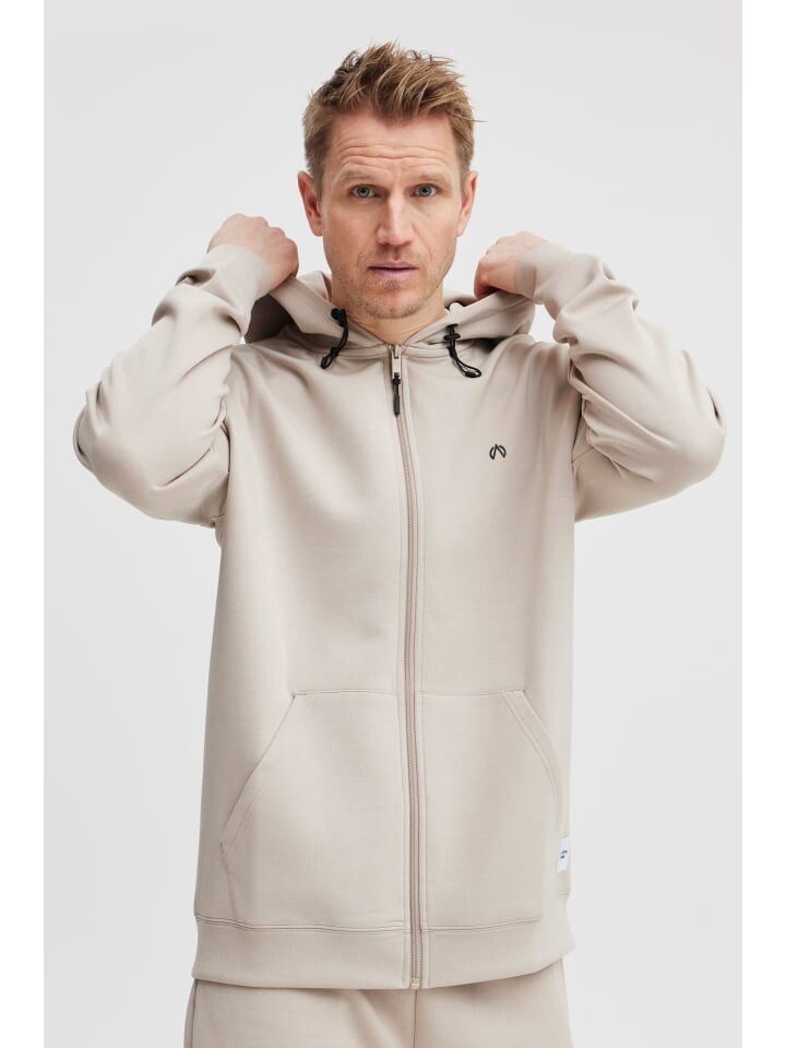 Толстовка North Bend Sweatjacke NBTaro M Technical Full-Zip Hoody 241823MMM, серый
Толстовка North Bend Sweatjacke NBTaro M Technical Full-Zip Hoody 241823MMM, серый