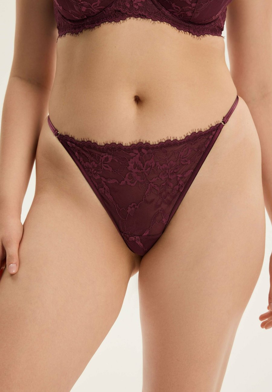 Трусы ESOTIQ CLOE, Bordeaux
Трусы ESOTIQ CLOE, Bordeaux