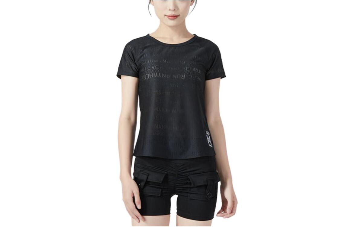 Женская футболка Under Armour, цвет Black
Женская футболка Under Armour, цвет Black