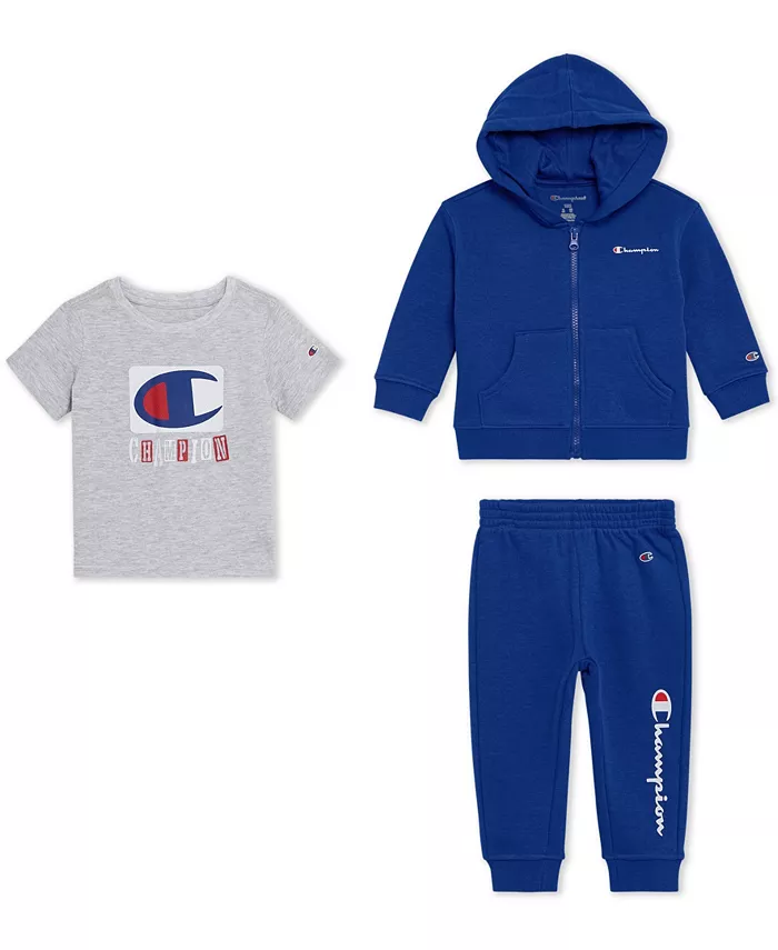 Комплект из 3 предметов для мальчиков: футболка с короткими рукавами, толстовка с капюшоном и спортивные брюки Champion, синий
Комплект из 3 предметов для мальчиков: футболка с короткими рукавами, толстовка с капюшоном и спортивные брюки Champion, синий
