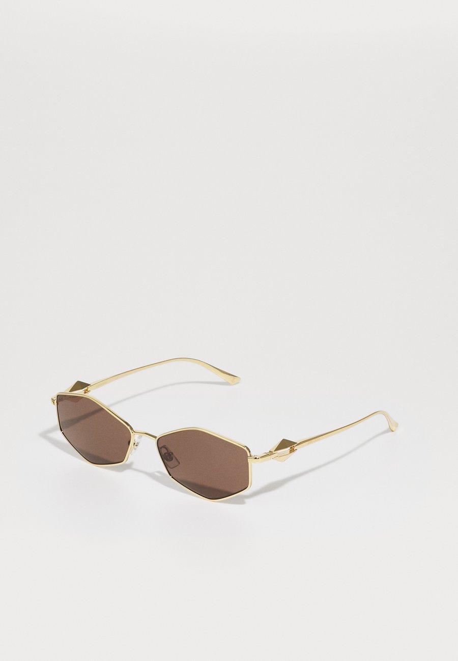 Солнцезащитные очки Jimmy Choo Sunglasses, Gold-Coloured
Солнцезащитные очки Jimmy Choo Sunglasses, Gold-Coloured
