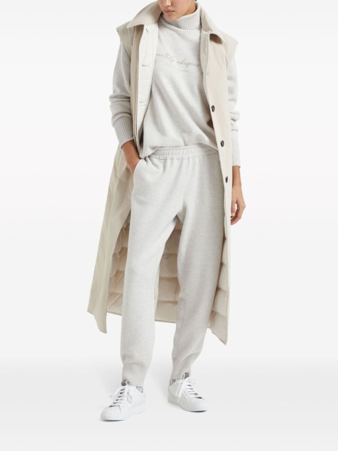 Brunello Cucinelli джемпер с высоким воротником и вышивкой, белый
Brunello Cucinelli джемпер с высоким воротником и вышивкой, белый