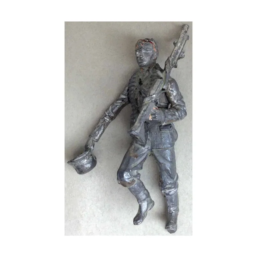 Немецкий пулеметчик №1 MG34 времен Второй мировой войны, Historical Miniatures - Loose Miniatures (54mm) (Revell/Monogram)
Немецкий пулеметчик №1 MG34 времен Второй мировой войны, Historical Miniatures - Loose Miniatures (54mm) (Revell/Monogram)