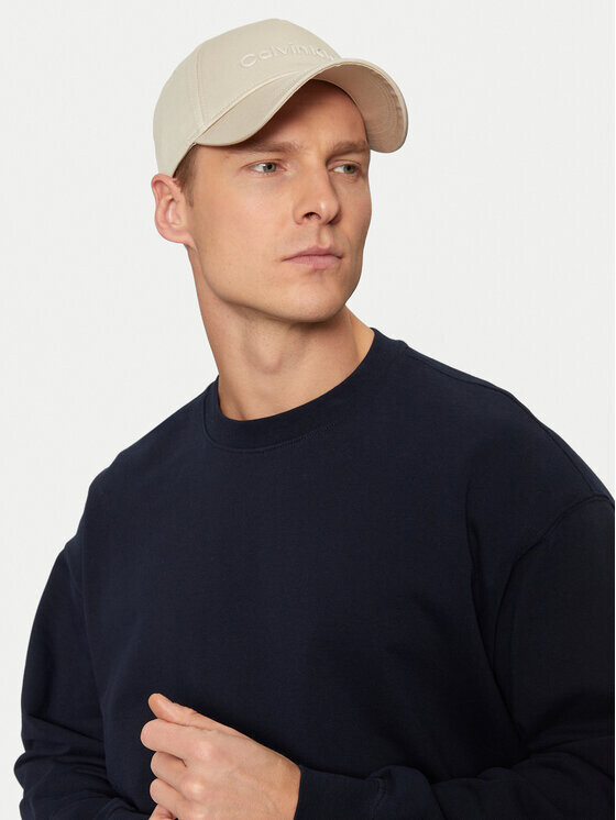 Кепка Guess, черный
Кепка Guess, черный