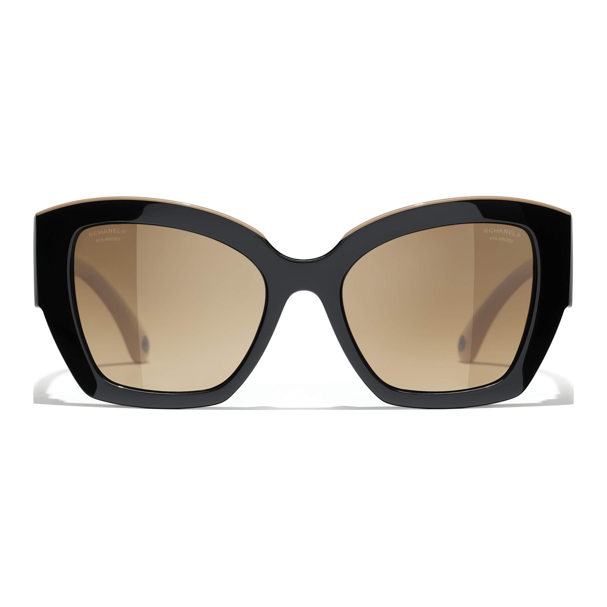 Поляризационные солнцезащитные очки Butterfly CHANEL
Поляризационные солнцезащитные очки Butterfly CHANEL