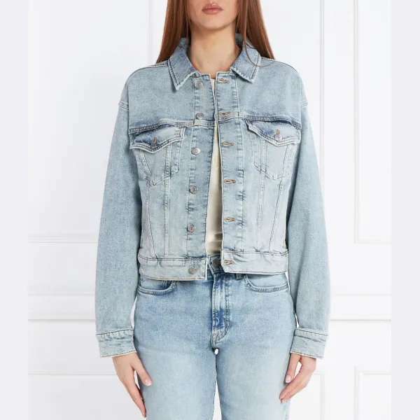 Джинсовая куртка оверсайз c_trucker Boss, синий
Джинсовая куртка оверсайз c_trucker Boss, синий