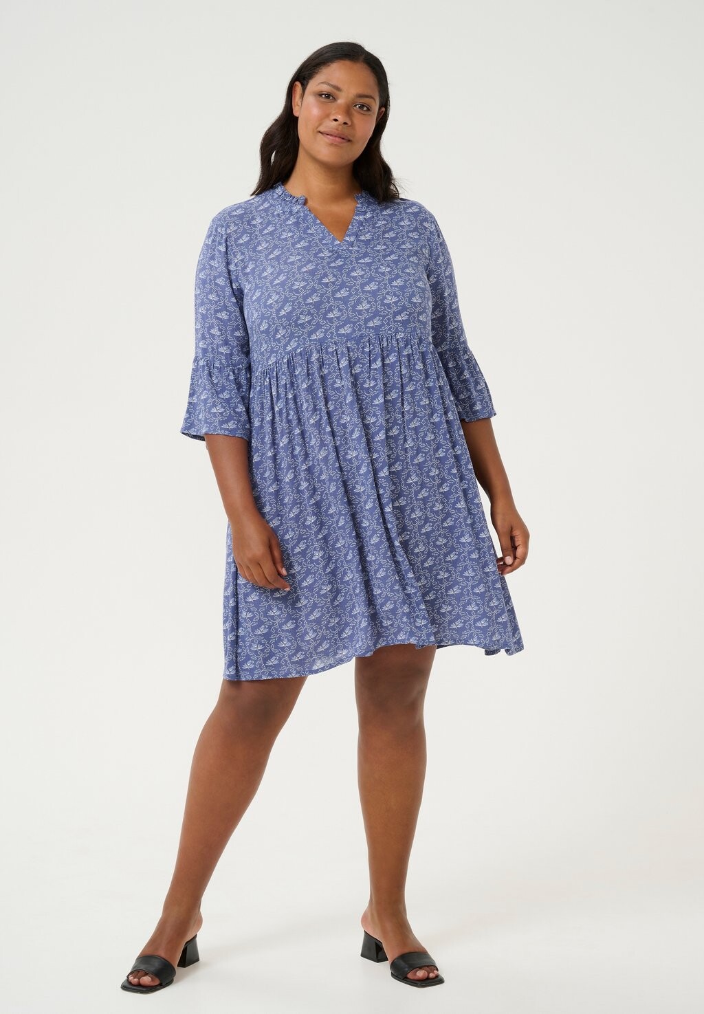 Дневное платье LAURENA Kaffe Curve, синий
Дневное платье LAURENA Kaffe Curve, синий