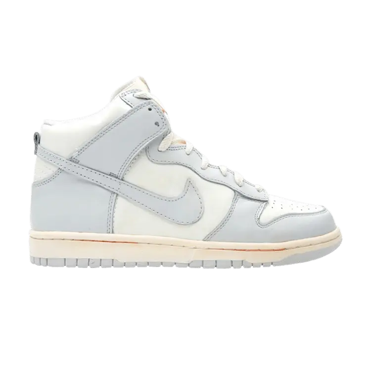 Кроссовки Nike Dunk High Vntg
Кроссовки Nike Dunk High Vntg