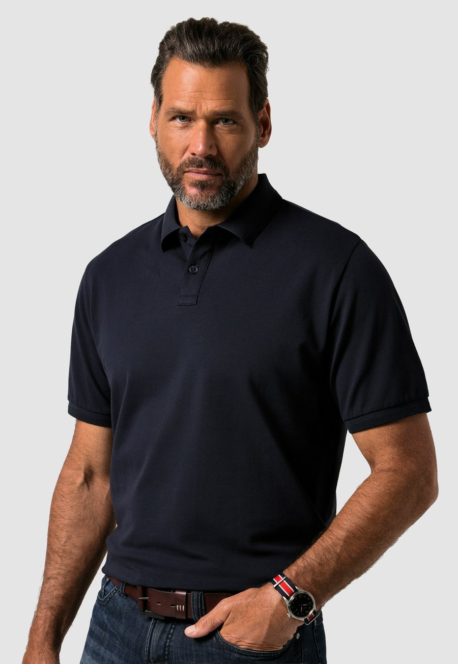 Поло JP1880 FLEXNAMIC HALBARM, Navy Blue/Dark Blue, Синий, Поло JP1880 FLEXNAMIC HALBARM, Navy Blue/Dark Blue
Поло JP1880 FLEXNAMIC HALBARM, Navy Blue/Dark Blue, Синий, Поло JP1880 FLEXNAMIC HALBARM, Navy Blue/Dark Blue