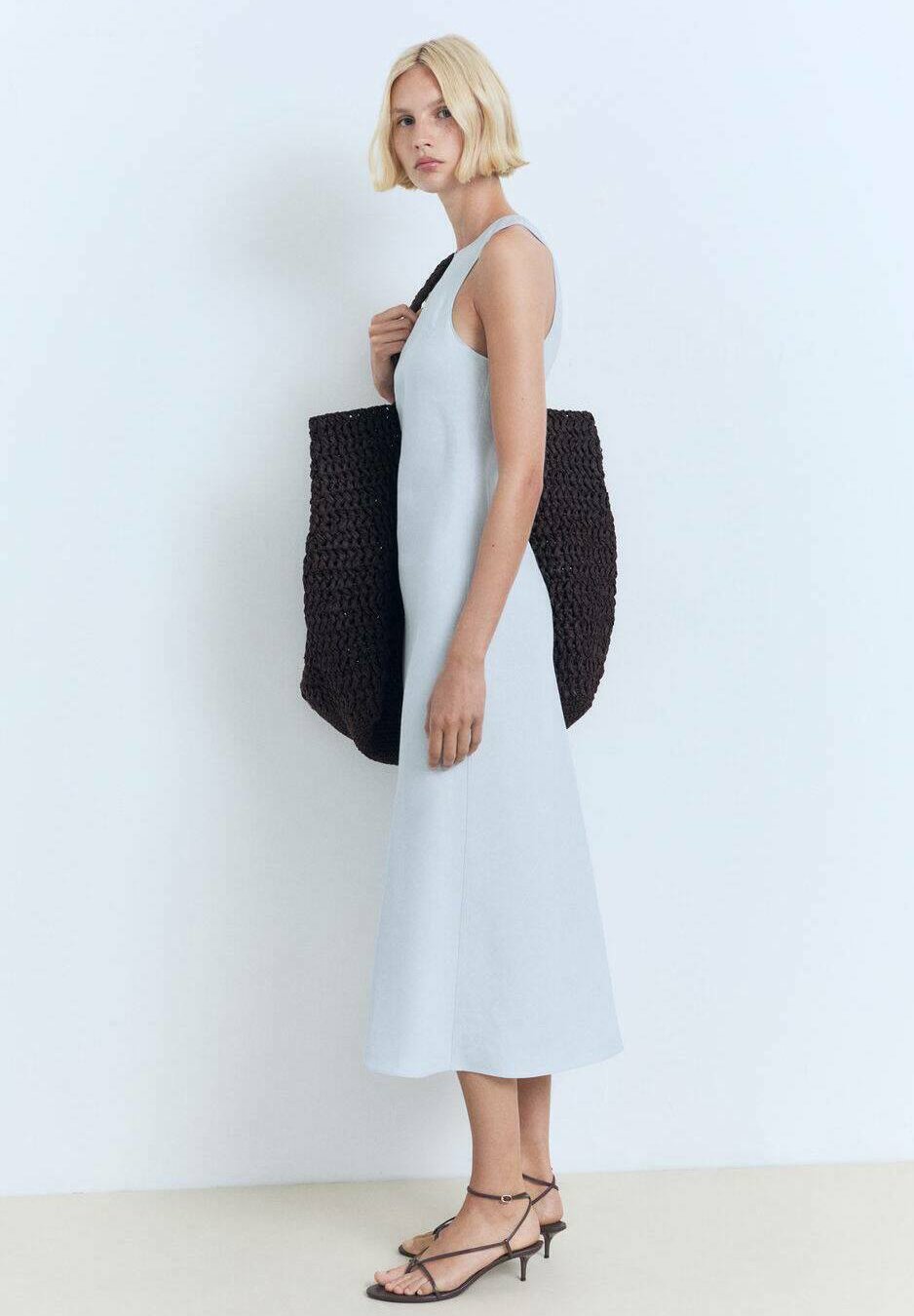 Повседневное платье MIDI Mango, светло-голубой
Повседневное платье MIDI Mango, светло-голубой