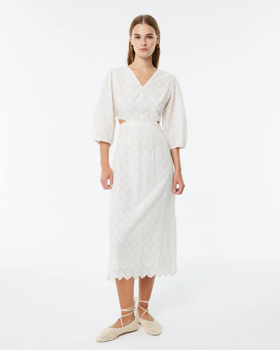 Платье с вышитым вырезом и французскими рукавами Paz Torras, белый
Платье с вышитым вырезом и французскими рукавами Paz Torras, белый
