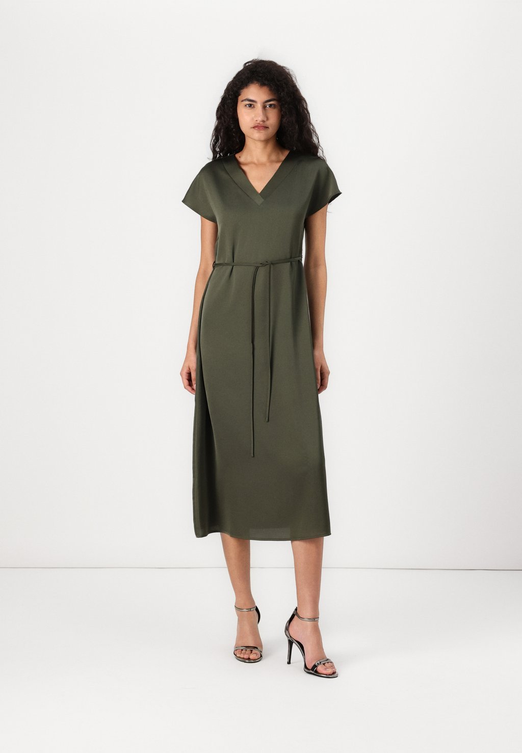 Повседневное платье VIELLETTE V NECK DRESS VILA, хаки 
Повседневное платье VIELLETTE V NECK DRESS VILA, хаки