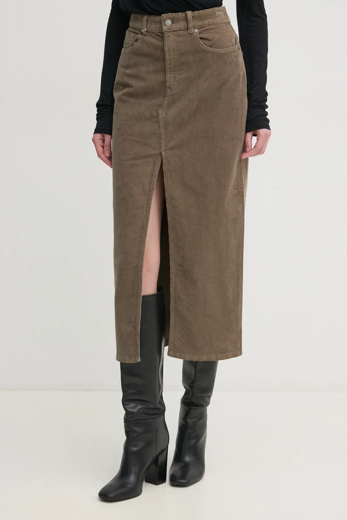 Вельветовая юбка United Colors of Benetton, зеленый
Вельветовая юбка United Colors of Benetton, зеленый