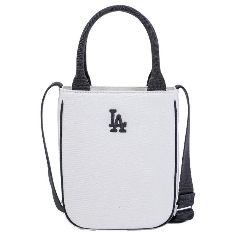 Полиэстеровая сумка, наплечная сумка, кроссбоди унисекс темно-кремовый MLB
Полиэстеровая сумка, наплечная сумка, кроссбоди унисекс темно-кремовый MLB