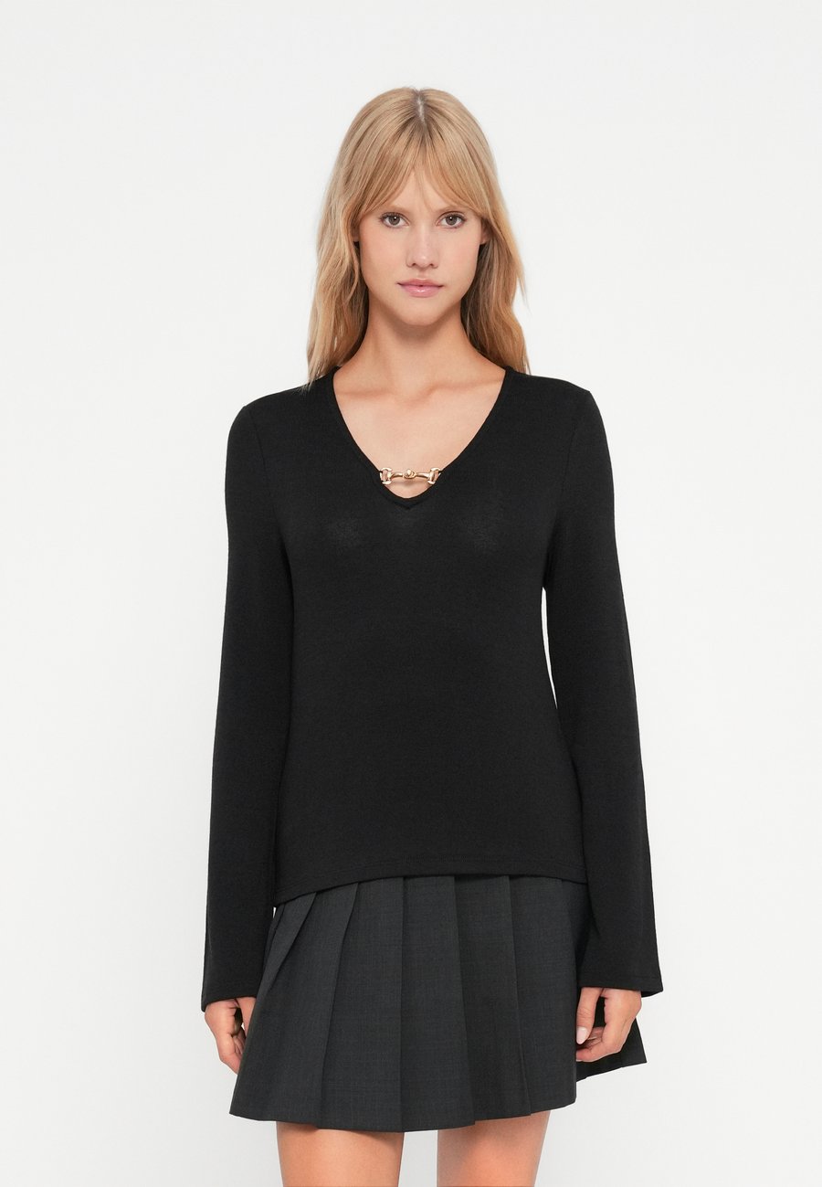 Топ Vero Moda VMMARRI V NECK, Black
Топ Vero Moda VMMARRI V NECK, Black