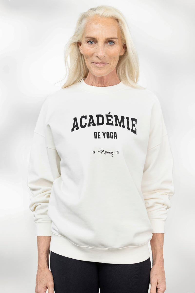 HEY HONEY Свитер Academie White из 100-процентного хлопка для комфортного отдыха.
HEY HONEY Свитер Academie White из 100-процентного хлопка для комфортного отдыха.
