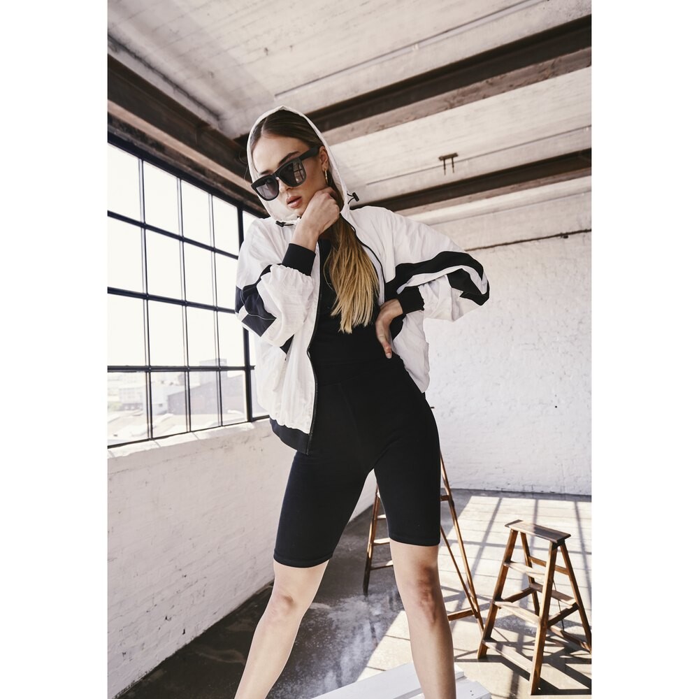 Шорты Urban Classics Waist, черный
Шорты Urban Classics Waist, черный