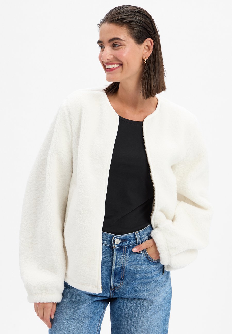 Флисовая куртка Samsøe Samsøe Fleece jacket, Ecru/White
Флисовая куртка Samsøe Samsøe Fleece jacket, Ecru/White