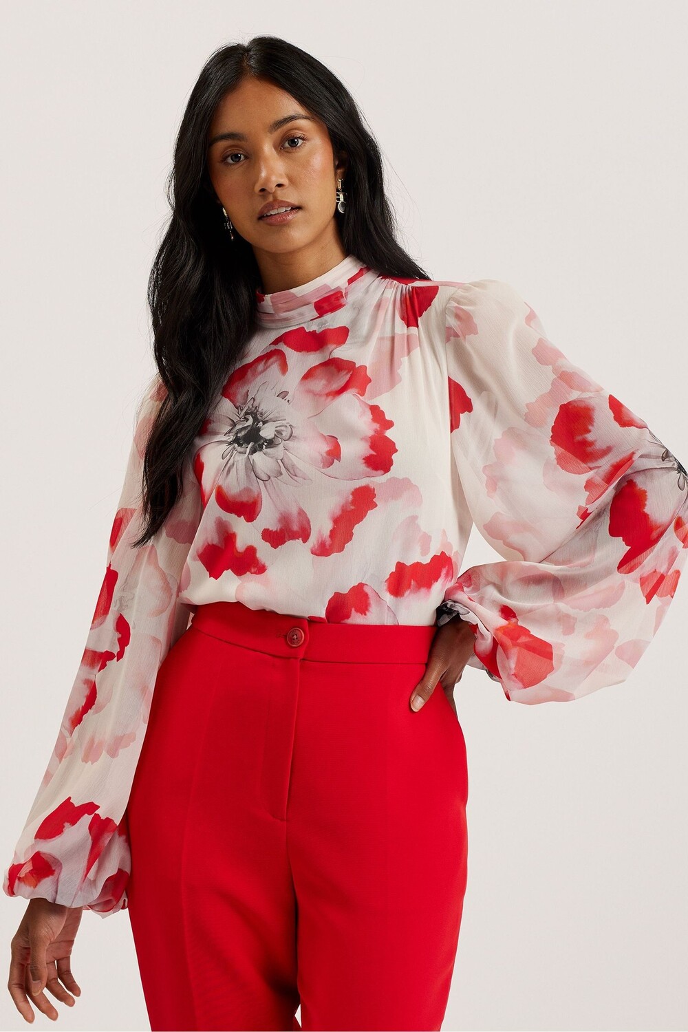 Блузка с длинными рукавами и завязкой на шее Ladon Ted Baker, бежевый
Блузка с длинными рукавами и завязкой на шее Ladon Ted Baker, бежевый