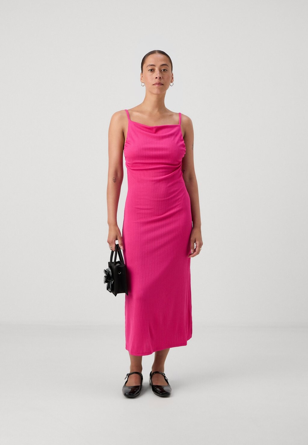 Коктейльное платье / Вечернее платье YSABELLA STRAPPY MAXI DRESS WAL G, светло-розовый
Коктейльное платье / Вечернее платье YSABELLA STRAPPY MAXI DRESS WAL G, светло-розовый