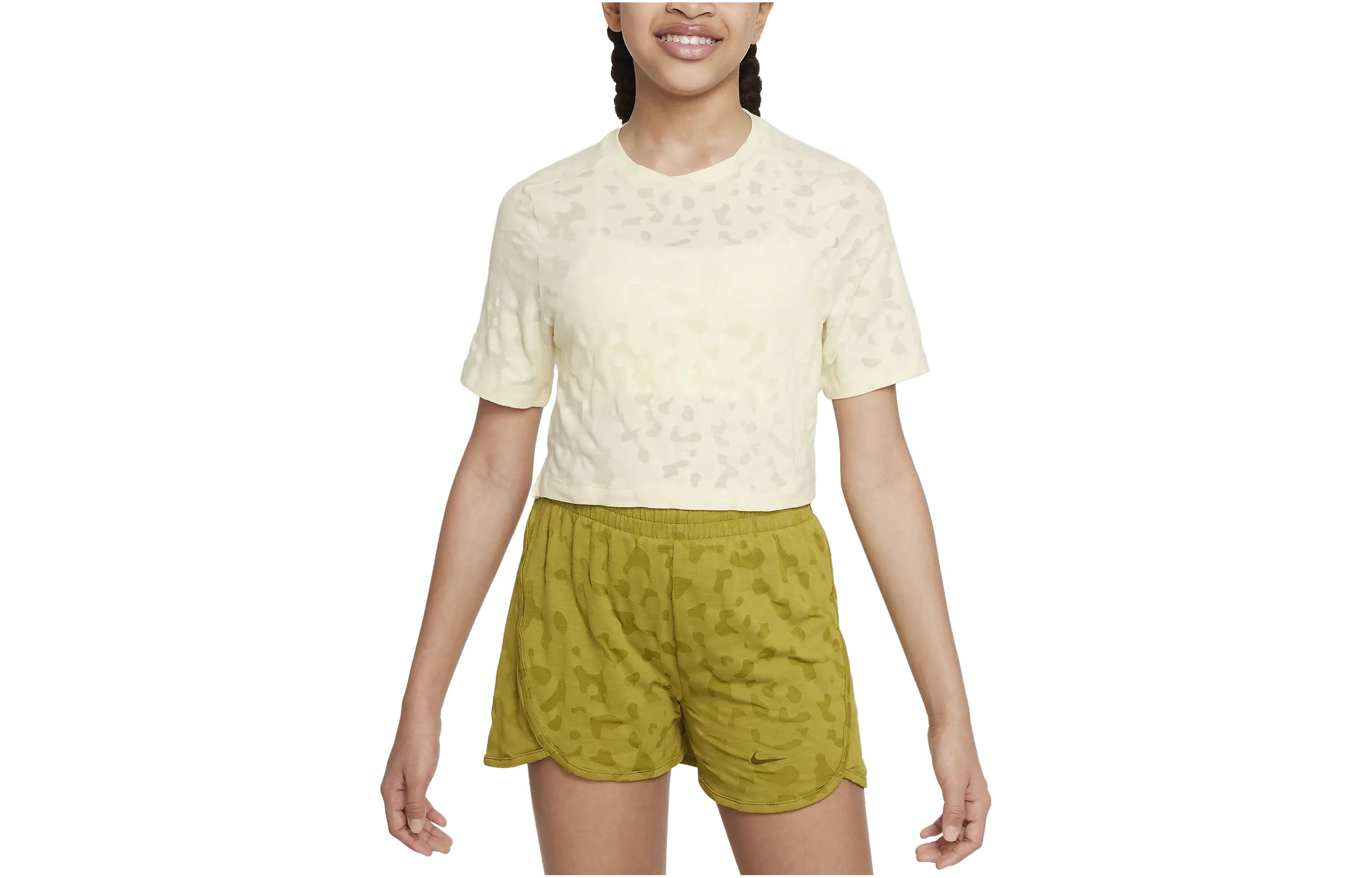 Детская футболка Nike, желтая
Детская футболка Nike, желтая