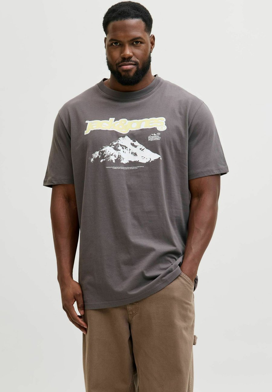 Футболка Jack & Jones JCOFLARE BRANDING TEE CREW NECK, Pavement/Purple, Фиолетовый, Футболка Jack & Jones JCOFLARE BRANDING TEE CREW NECK, Pavement/Purple
Футболка Jack & Jones JCOFLARE BRANDING TEE CREW NECK, Pavement/Purple, Фиолетовый, Футболка Jack & Jones JCOFLARE BRANDING TEE CREW NECK, Pavement/Purple