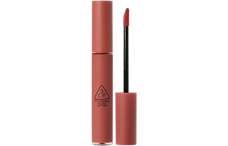 Старая версия велюровый блеск для губ матовый легко растушевывается 4g/4.1g 3CE
Старая версия велюровый блеск для губ матовый легко растушевывается 4g/4.1g 3CE