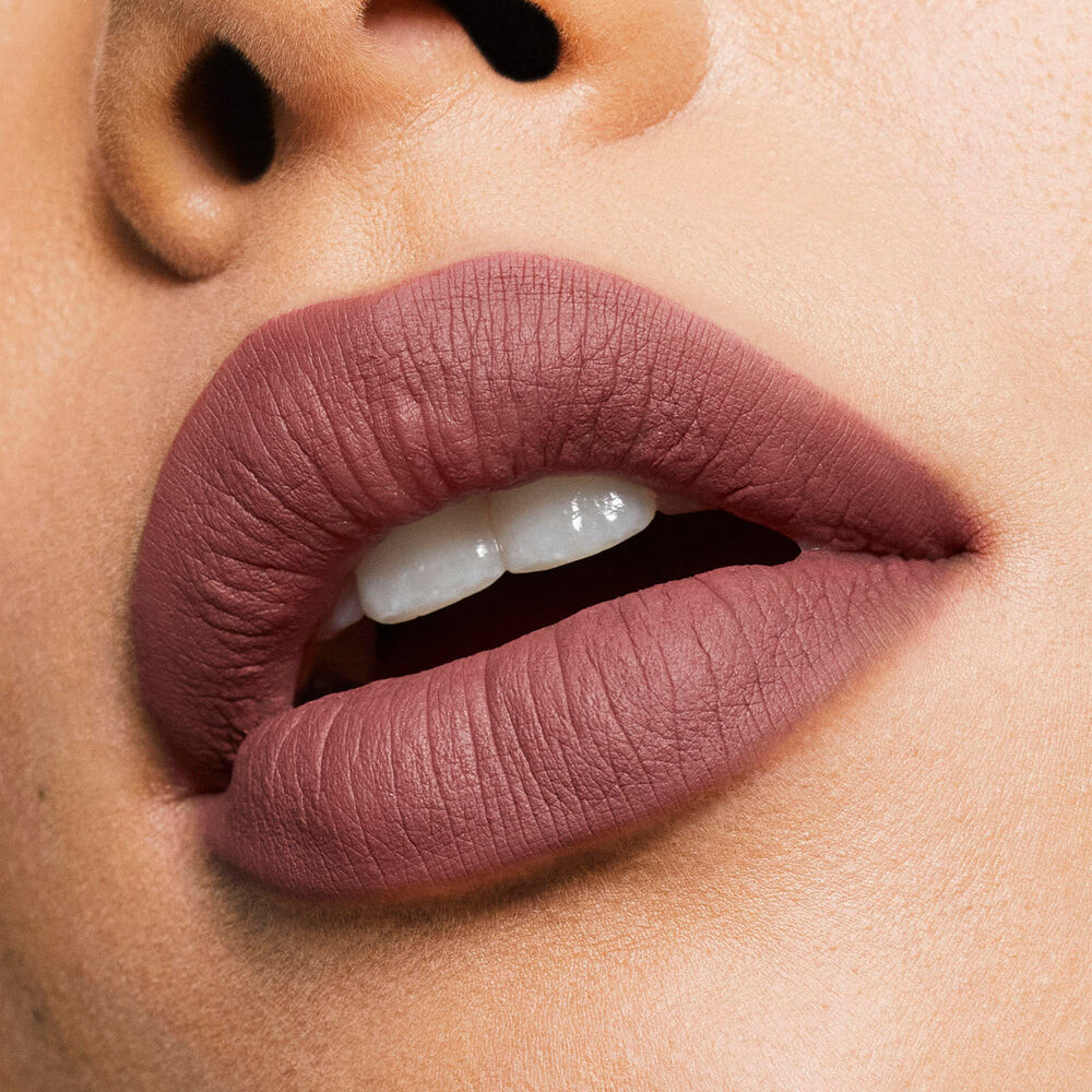 Карандаш для губ Kylie Cosmetics Matte Lip Crayon, mauve rose/low maintenance
Карандаш для губ Kylie Cosmetics Matte Lip Crayon, mauve rose/low maintenance