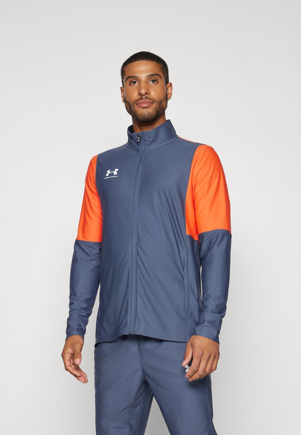 Тренировочная куртка TRACK JACKET Under Armour, серый
Тренировочная куртка TRACK JACKET Under Armour, серый