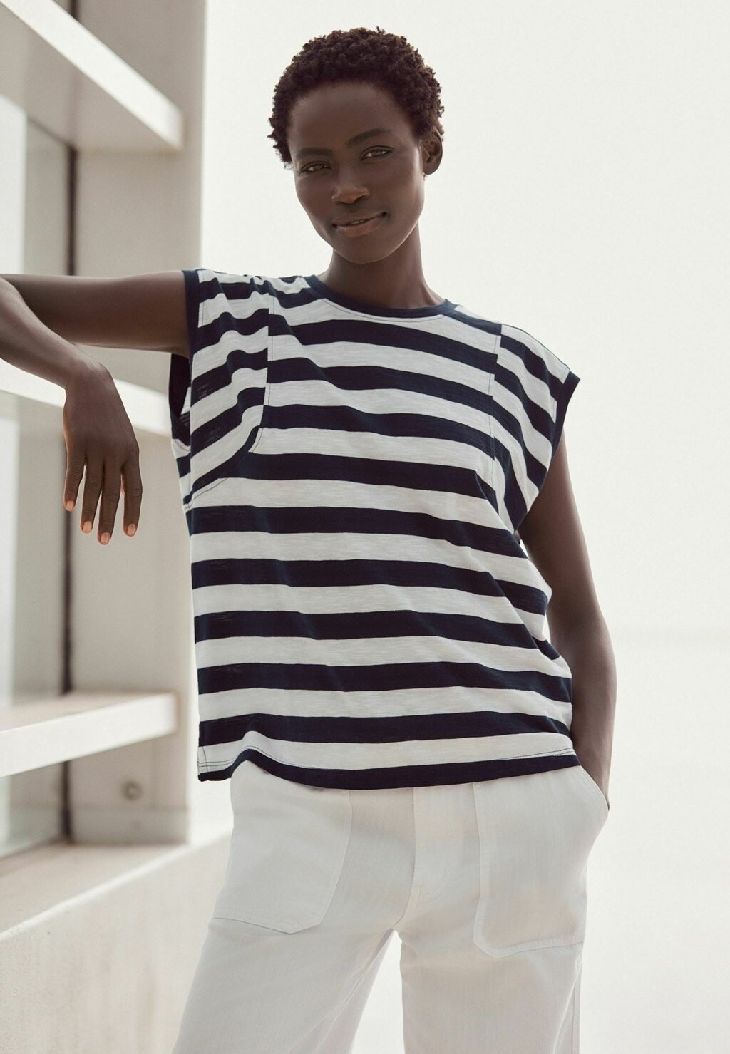 Футболка с принтом SHORT SLEEVE CREW NECK Next, белый
Футболка с принтом SHORT SLEEVE CREW NECK Next, белый