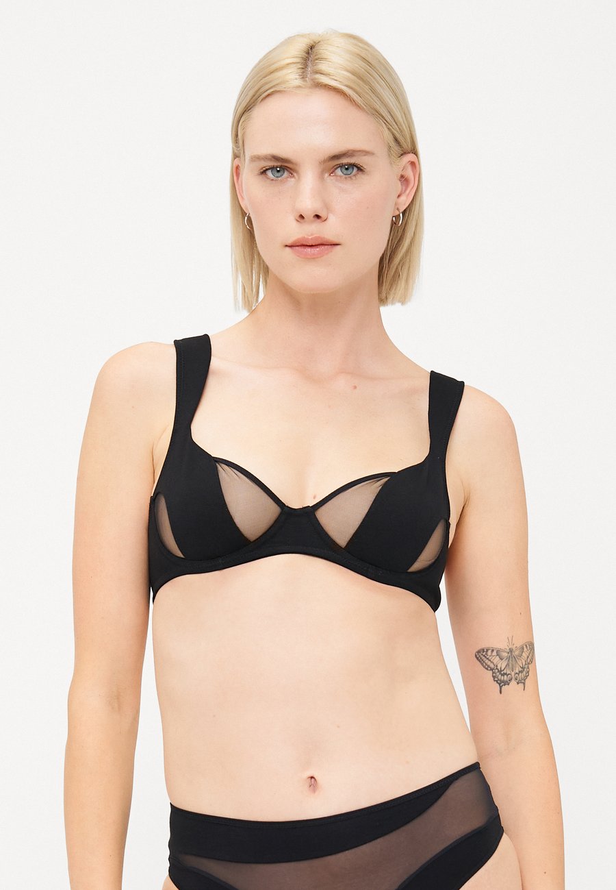 Бюстгальтер Undress Code LUSTRE BRA, Black
Бюстгальтер Undress Code LUSTRE BRA, Black