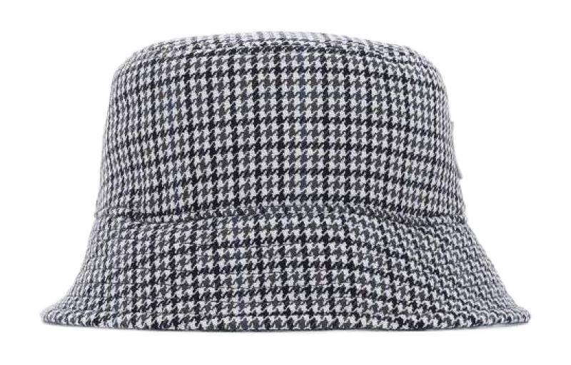 Полиэстеровая панама унисекс HUGO BOSS, черная
Полиэстеровая панама унисекс HUGO BOSS, черная