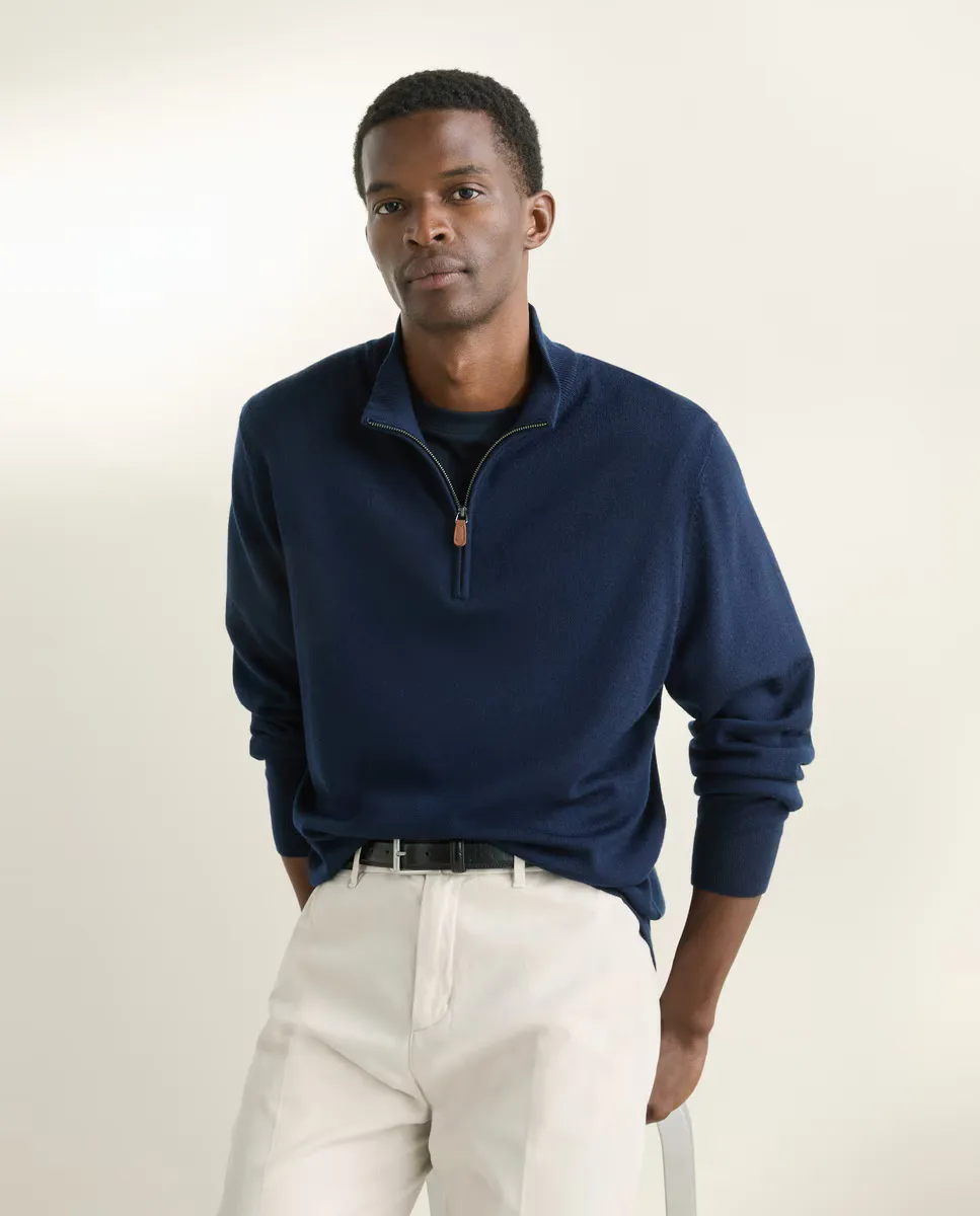 Мужской полуводолазка с однотонной молнией 100% меринос Emidio Tucci, тёмно-синий
Мужской полуводолазка с однотонной молнией 100% меринос Emidio Tucci, тёмно-синий