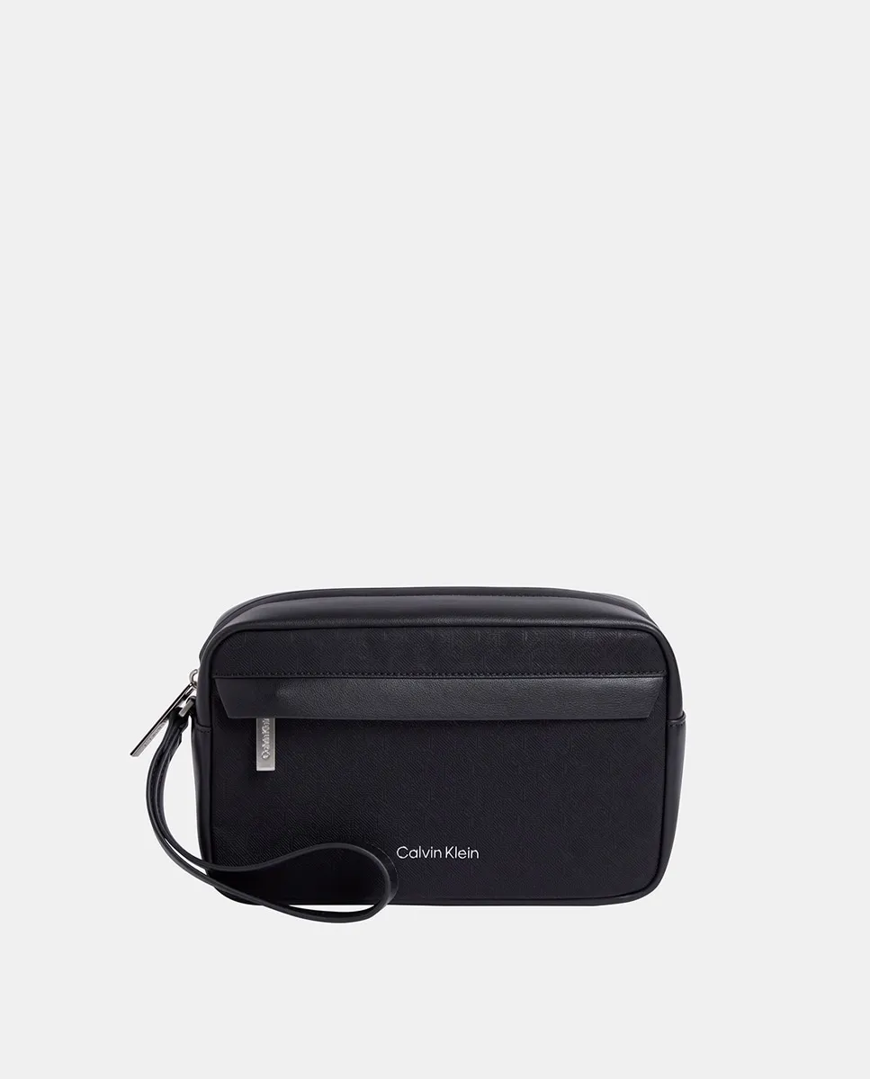 Косметичка с длинной боковой ручкой Calvin Klein, черный
Косметичка с длинной боковой ручкой Calvin Klein, черный